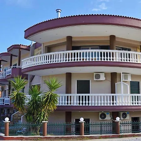 Four Season Guest house Sarti