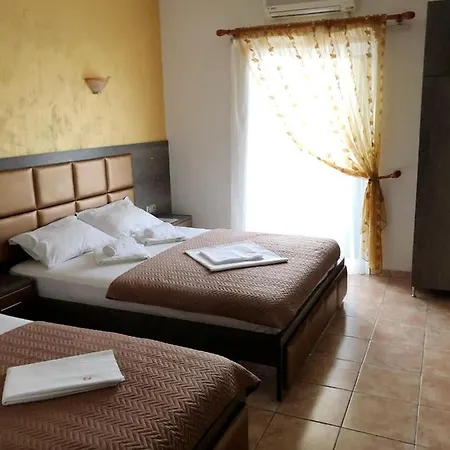 Guest house Four Season *