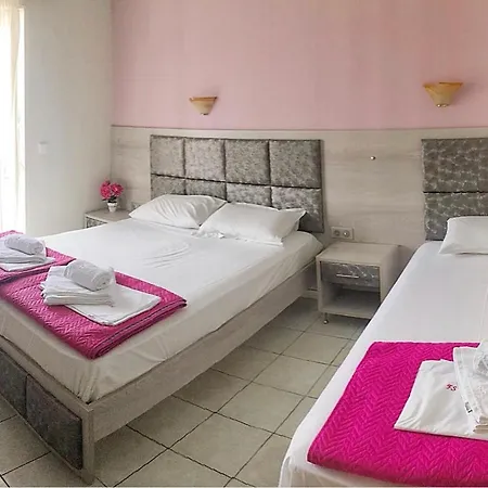 Guest house Four Season *