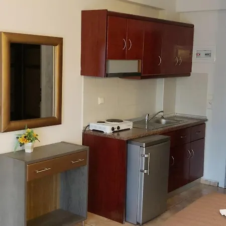 Four Season Guest house Sarti